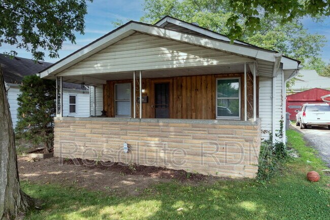 Primary Photo - 1644 N Centennial St