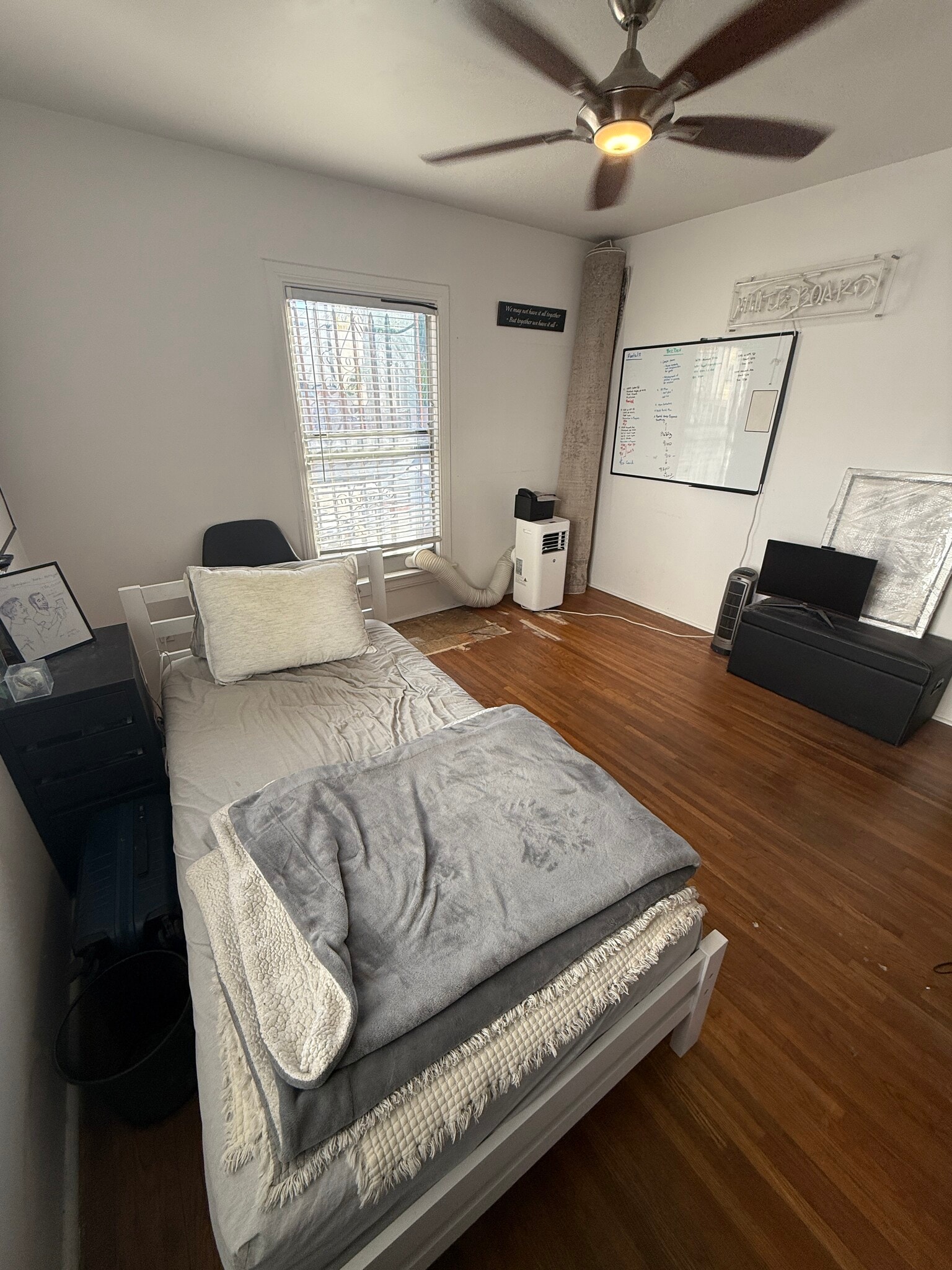 Building Photo - 4919 Klump Ave