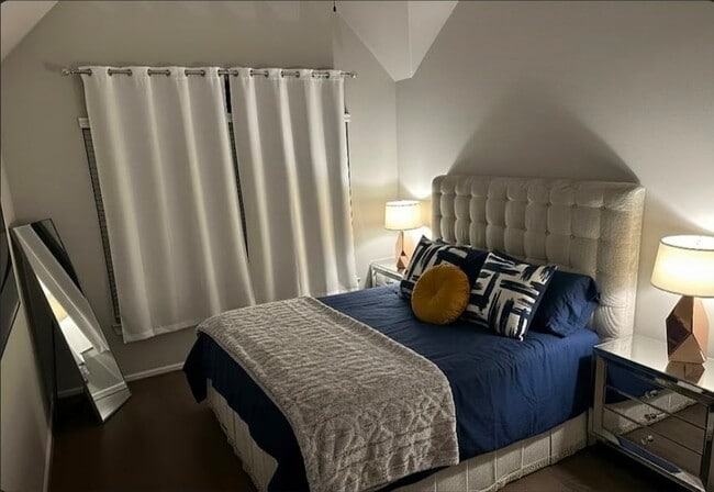 Building Photo - 10609 Centre Forest Dr