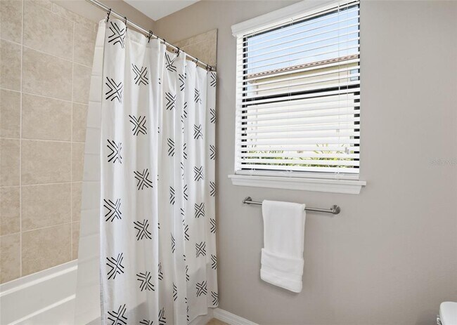 Building Photo - 12720 Sorrento Wy