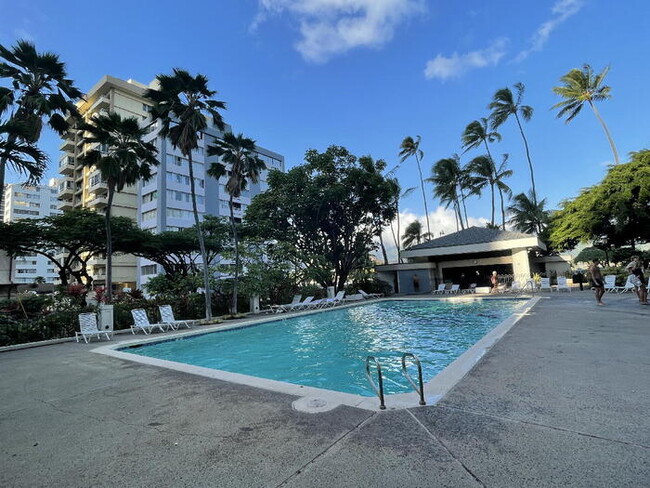 Building Photo - LILIUOKALANI GARDENS studio King Twr, sec,...