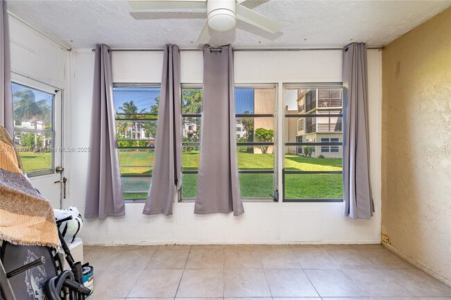 Building Photo - 9355 SW 8th St