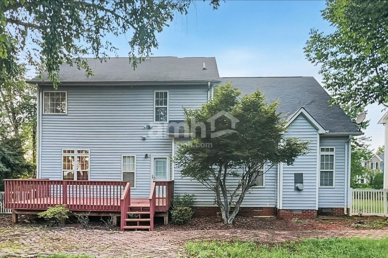 Building Photo - 4304 Southern Oak Dr