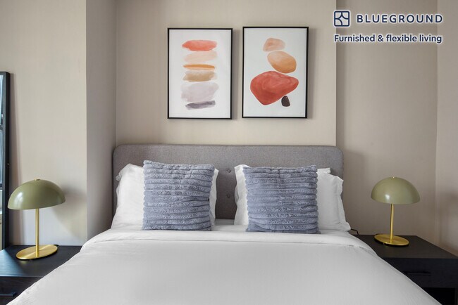 Building Photo - 160 E 88th St