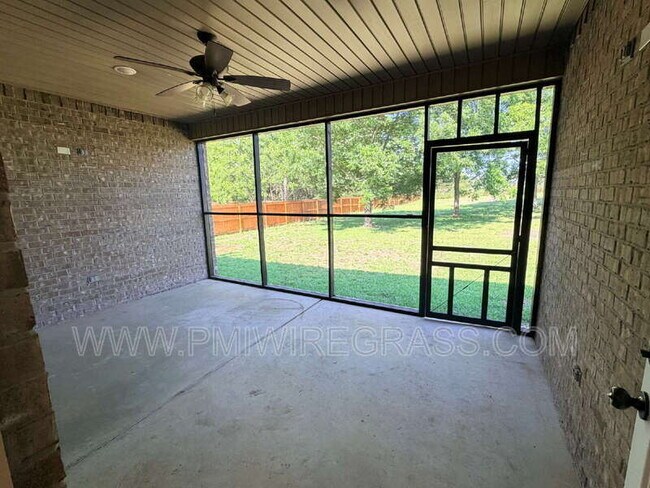 Building Photo - 185 County Rd 758