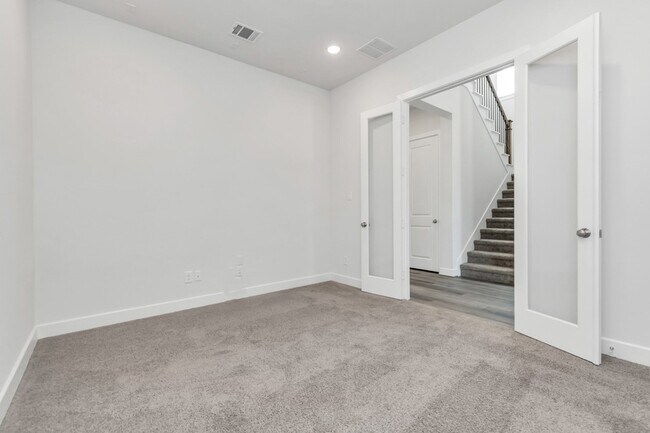 Building Photo - 21118 Chelton Bch Dr