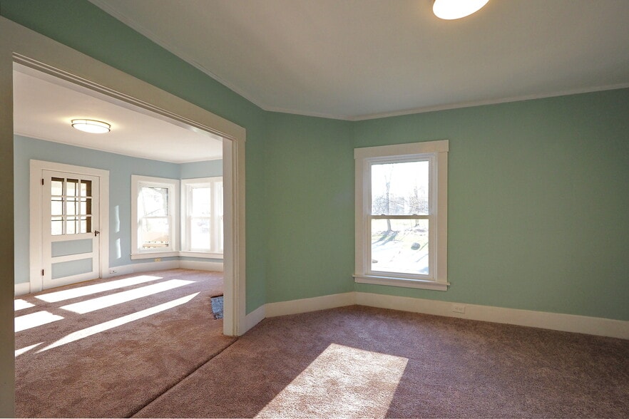 Building Photo - 197 Western Ave