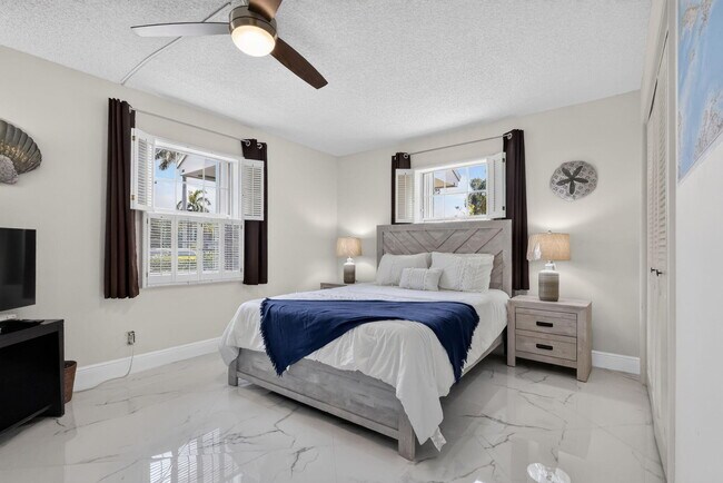 Building Photo - 1251 Sugar Sands Blvd