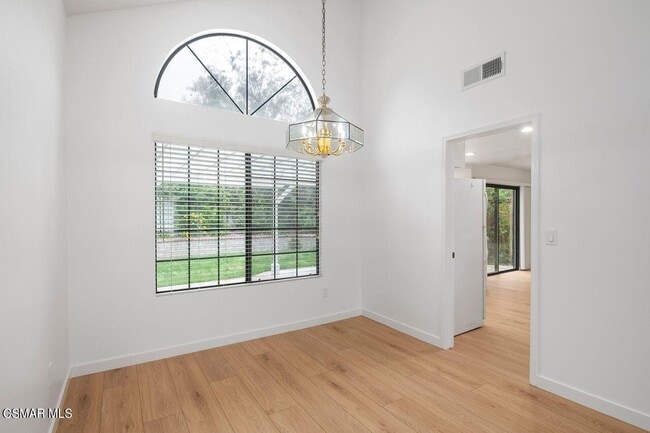 Building Photo - 4139 Lost Springs Dr