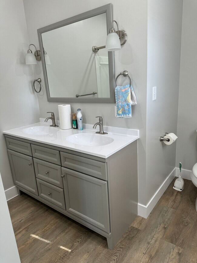 Building Photo - 213 Bear Creek Blvd