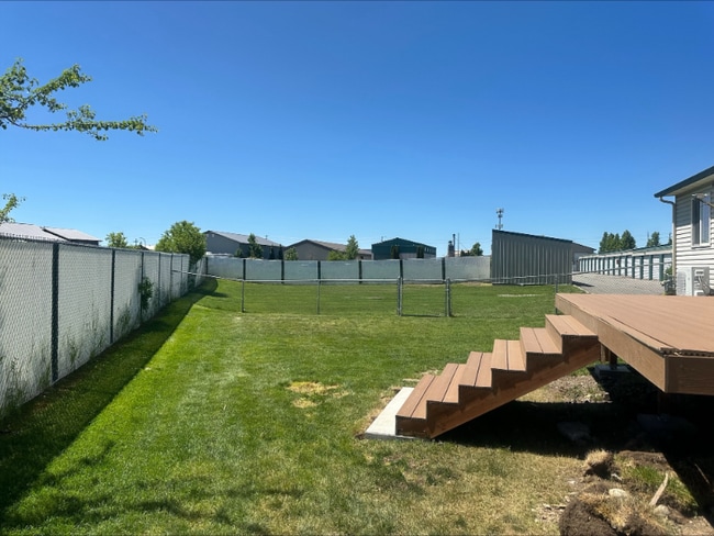 Building Photo - 995 N Boulder Ct