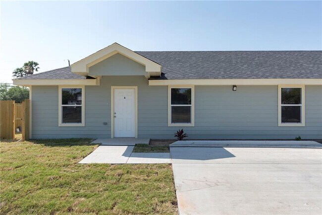Building Photo - 624 N Texas Ave