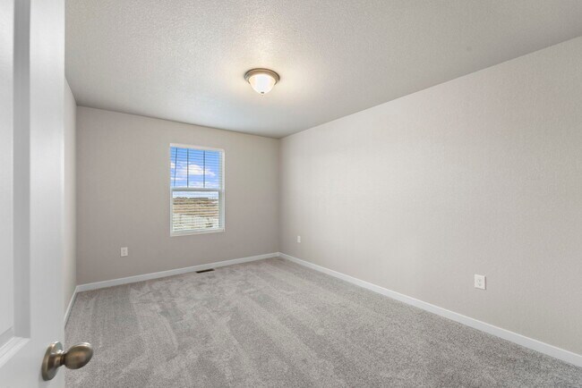 Building Photo - 7810 Keebler Dr