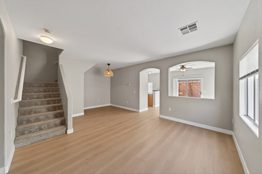 Building Photo - 6321 Blowing Sky St