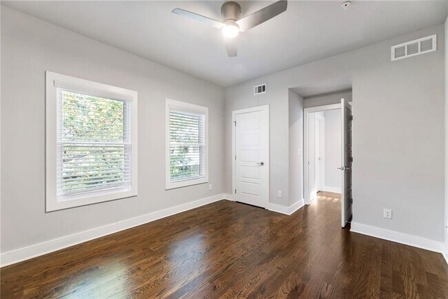 Building Photo - 1819 Huntington Hills Ln NW