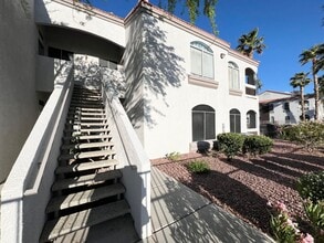 Building Photo - CHARMING FURNISHED OR UNFURNISHED  2BD/2BA CONDO IN HENDERSON! W/ COMMUNITY POOL