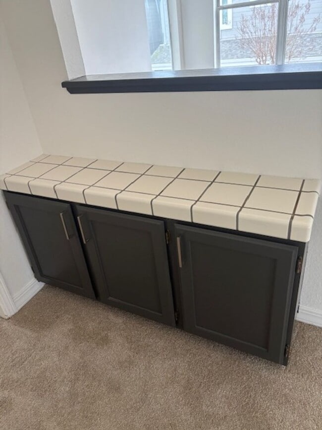 Building Photo - Convenient Location Walk to Downtown Pleasanton