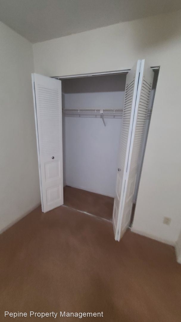 Building Photo - 2 br, 1 bath House - 2862 SW 39th Ave