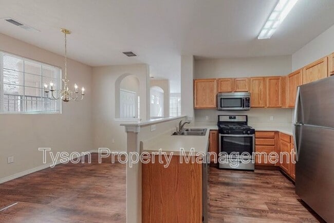 Building Photo - 10932 Hanalei Ave NE