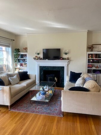 Building Photo - 244 Beacon St