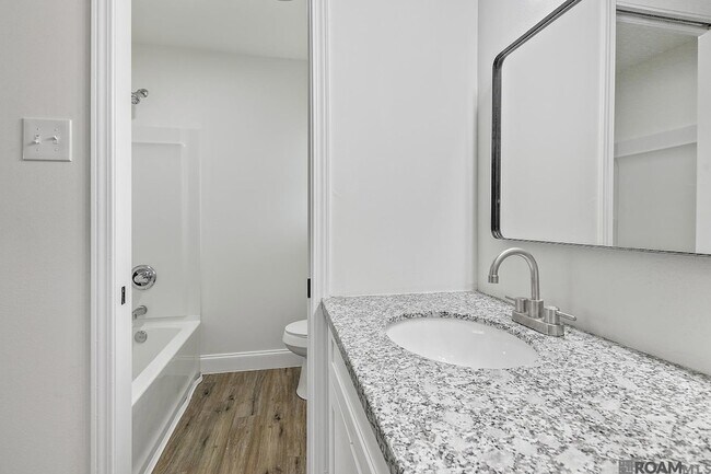 Building Photo - 210 Centerville St NE