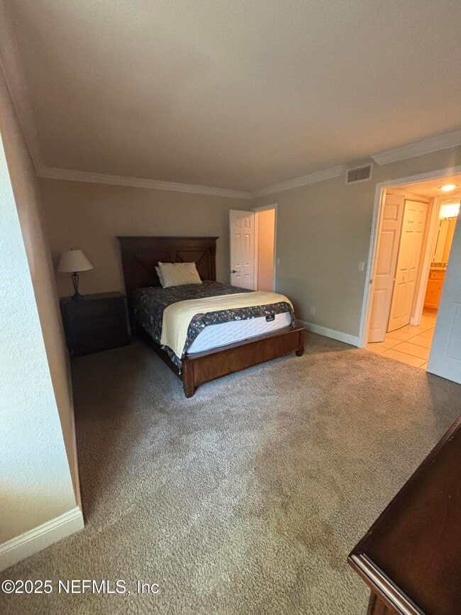 Building Photo - 836 Shoreline Cir
