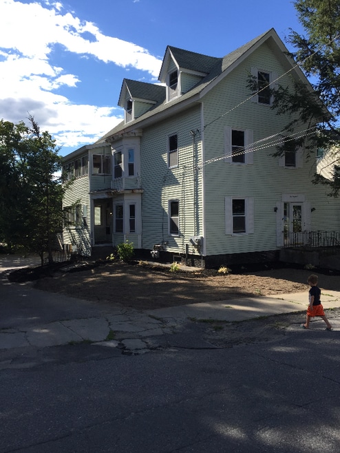 Building Photo - 200 Walnut St