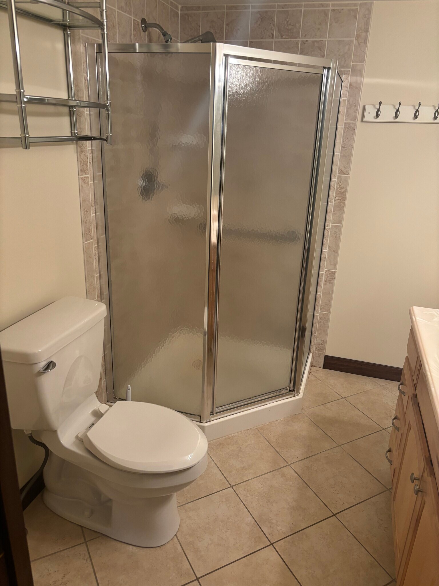 Building Photo - 2960 Thackeray Ave NW