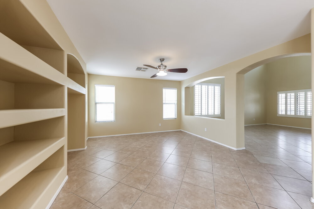 Building Photo - 27717 N 64th Dr