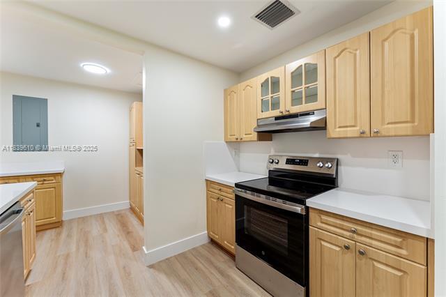 Building Photo - 6731 SW 48th St