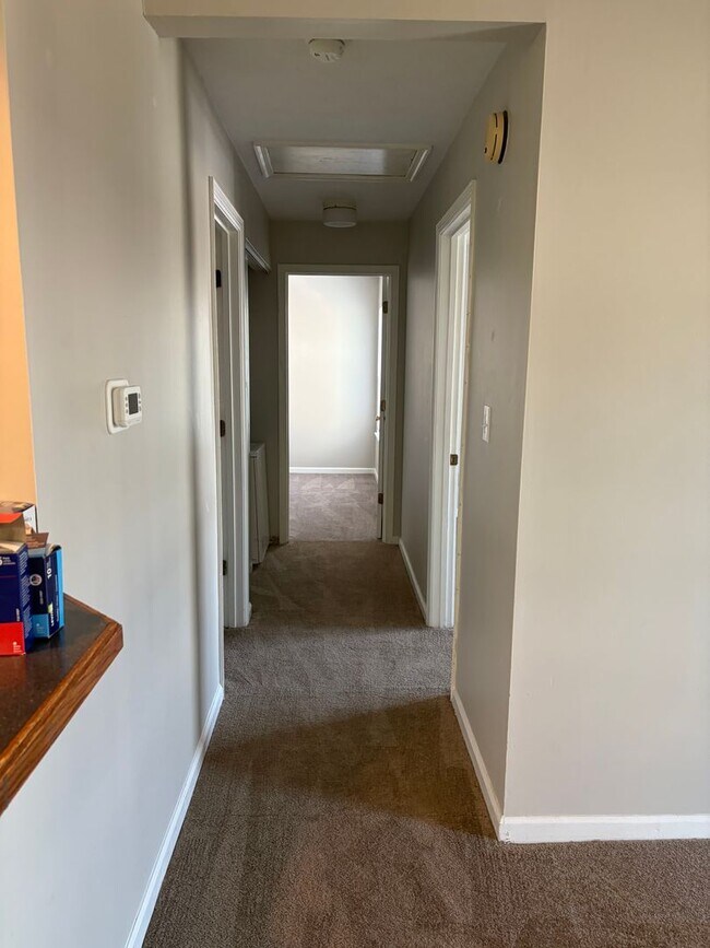 Building Photo - Hampton Club Gated Community