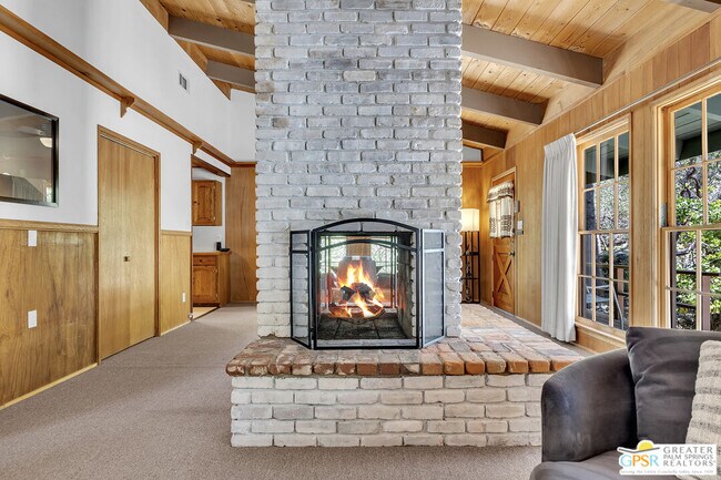 Building Photo - 25465 Seneca Dr