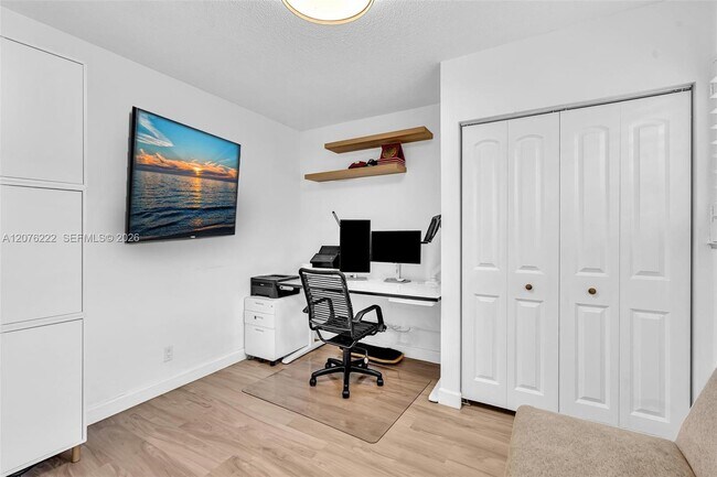 Building Photo - 101 SW 75th Ave