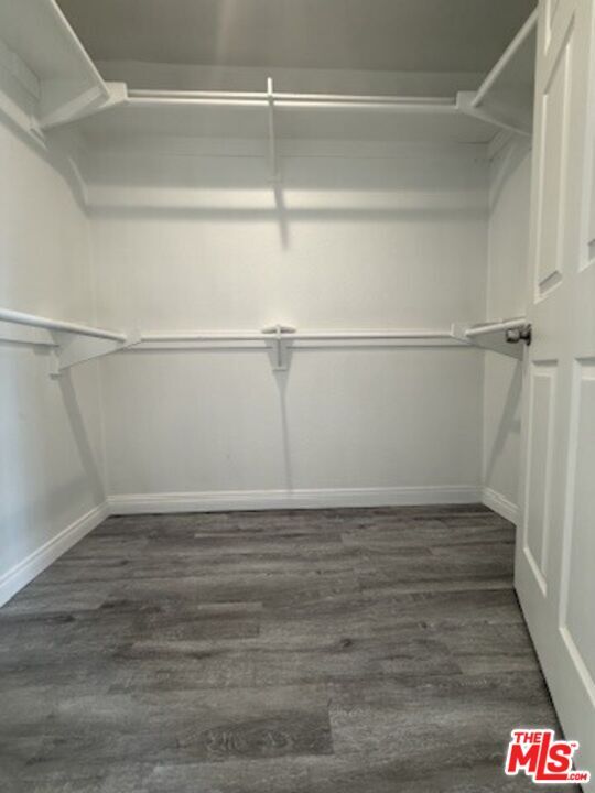 Building Photo - 621 N Bronson Ave