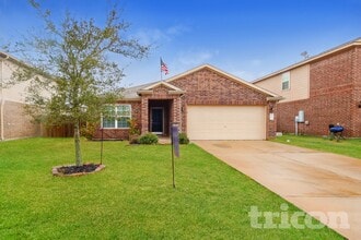 Building Photo - 336 Comanche Plains Rd