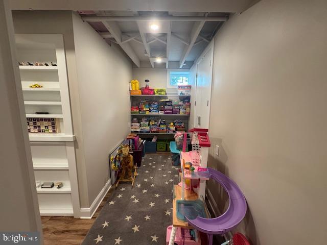 Building Photo - 214 W Redman Ave