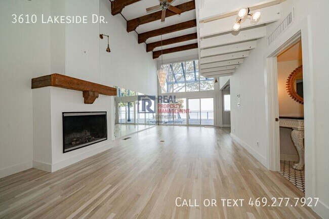 Building Photo - 3610 Lakeside Dr