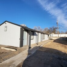 Building Photo - 206 N Mississippi St