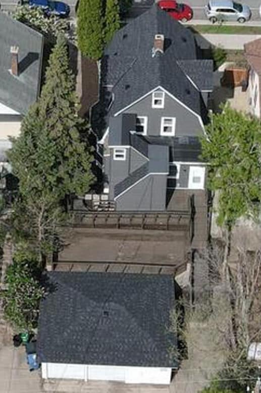 Outdoor Deck - 3237 Hennepin Ave