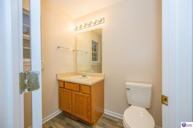 Building Photo - 130 Skyline Dr