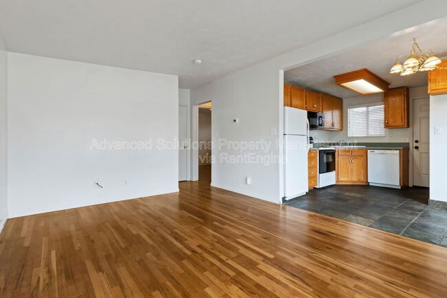 Building Photo - 3128 S 700 E