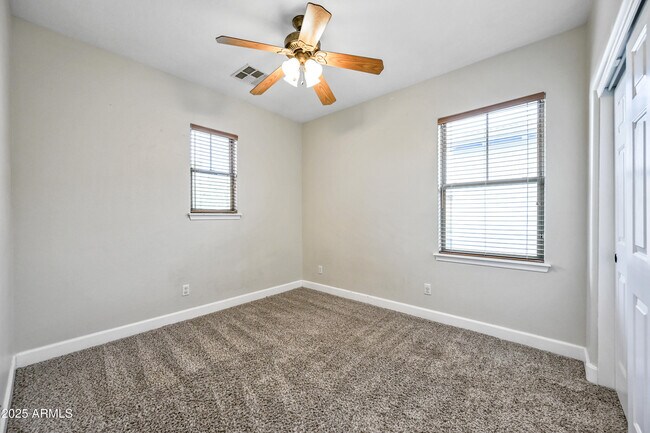 Building Photo - 15340 W Dahlia Dr