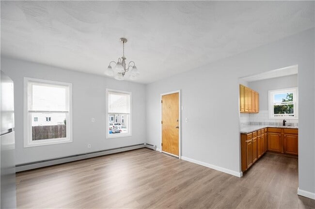 Building Photo - 117 Englewood Ave
