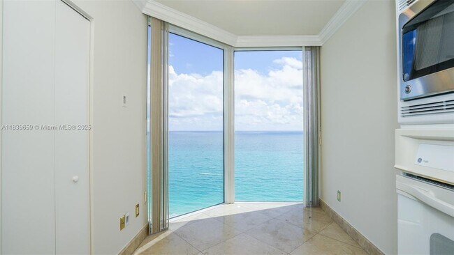 Building Photo - 4779 Collins Ave