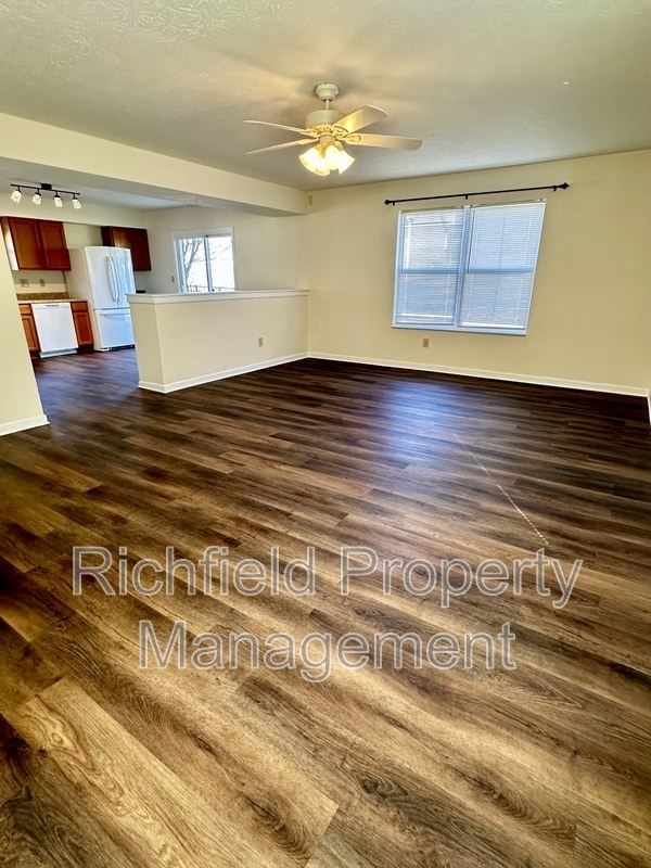 Building Photo - 11212 Pegasus Dr