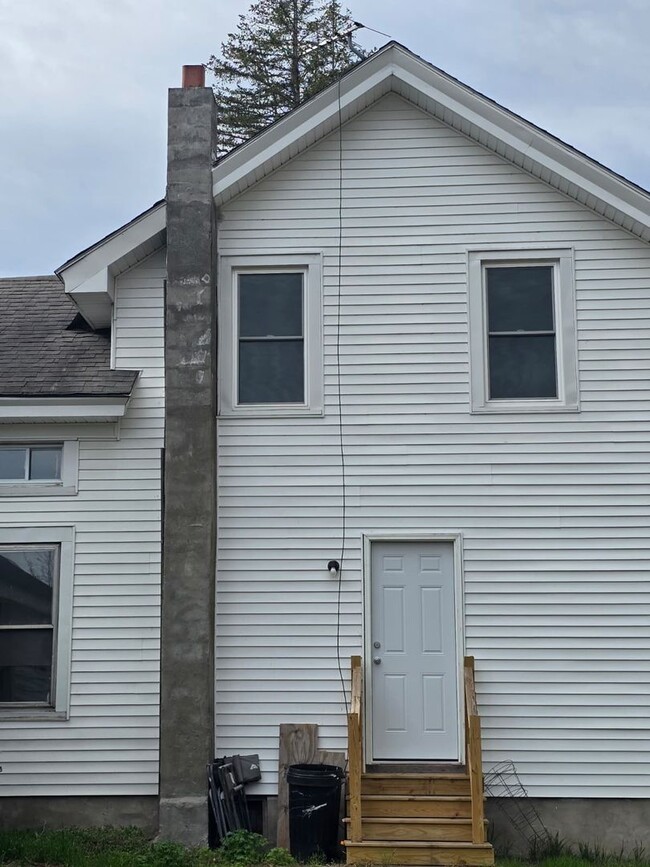 Building Photo - 3246 Haskins Rd