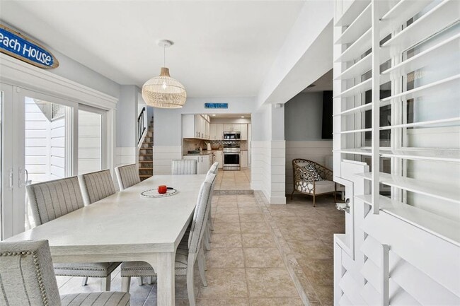 Building Photo - 2822 W Vina Del Mar Blvd