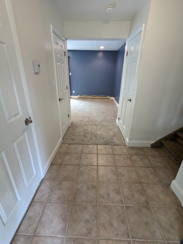 Building Photo - 2224 White Tail Ct
