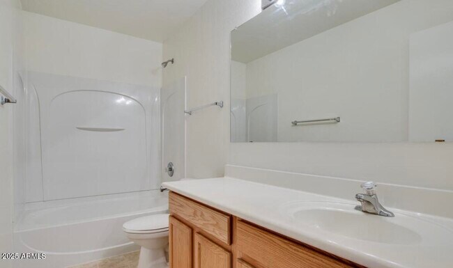 Building Photo - 388 E Palomino Way