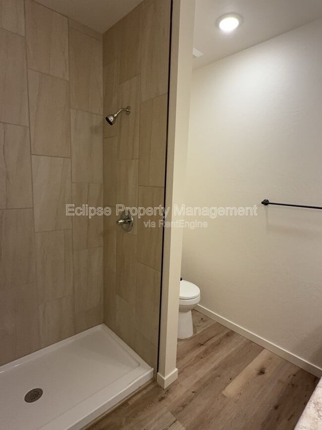 Building Photo - 2638-B 1/2 B 1/2 Rd